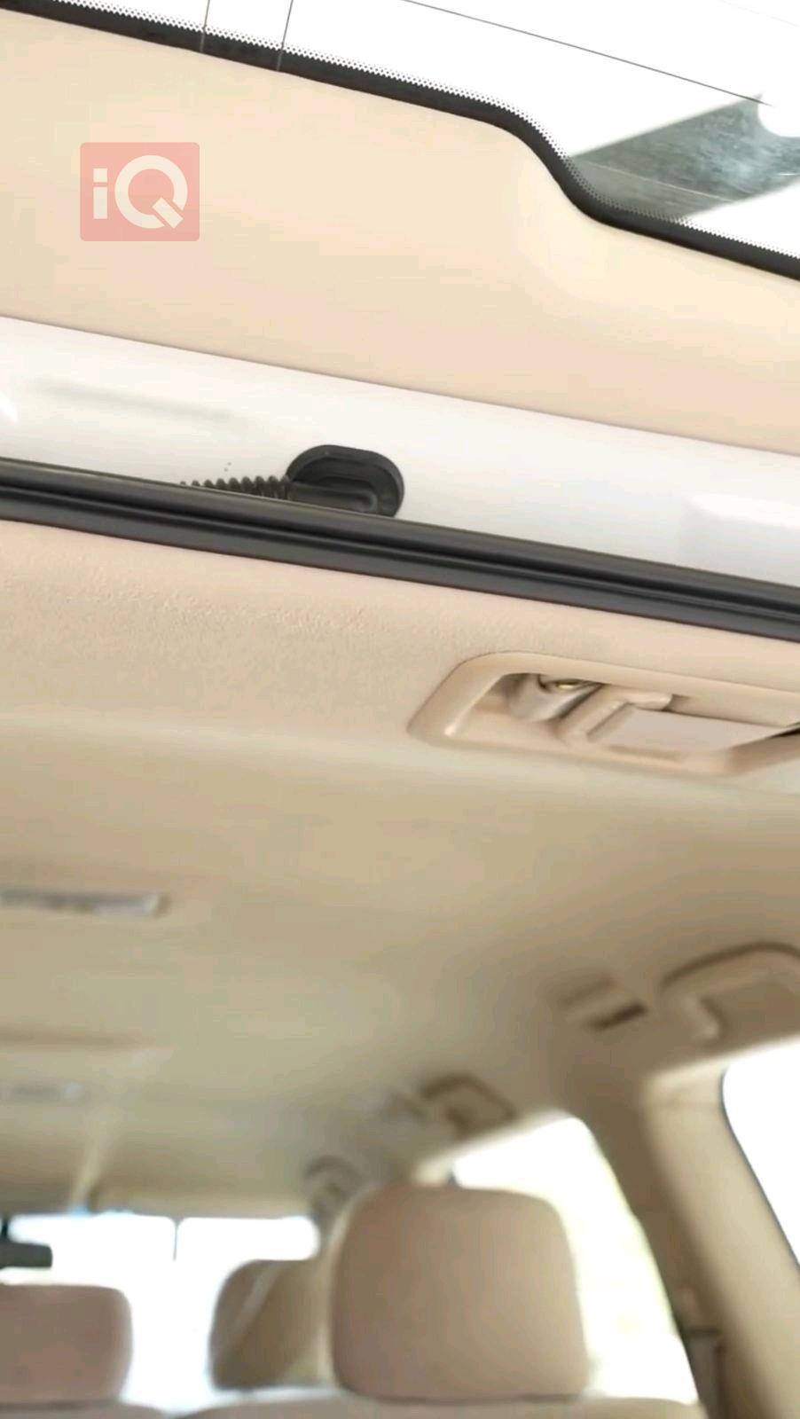 تۆیۆتا لاند کروزەر